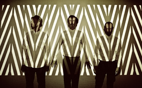 WhoMadeWho